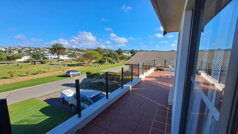 4 Bedroom Property for Sale in Stilbaai East Western Cape